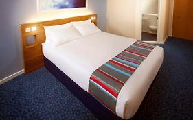 Queen Street Travelodge Cardiff
